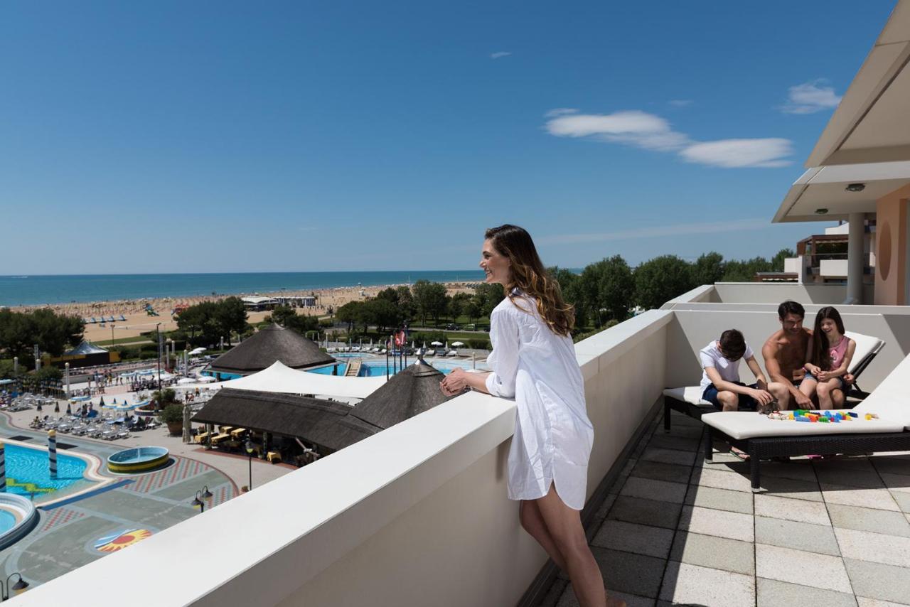 Aparthotel Holiday Bibione Exterior foto